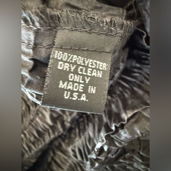 Cynthia Rowley Ruffle Neck 3/4 Sleeve All Over Smocked Blouse Black Size XS - Picture 8 of 10